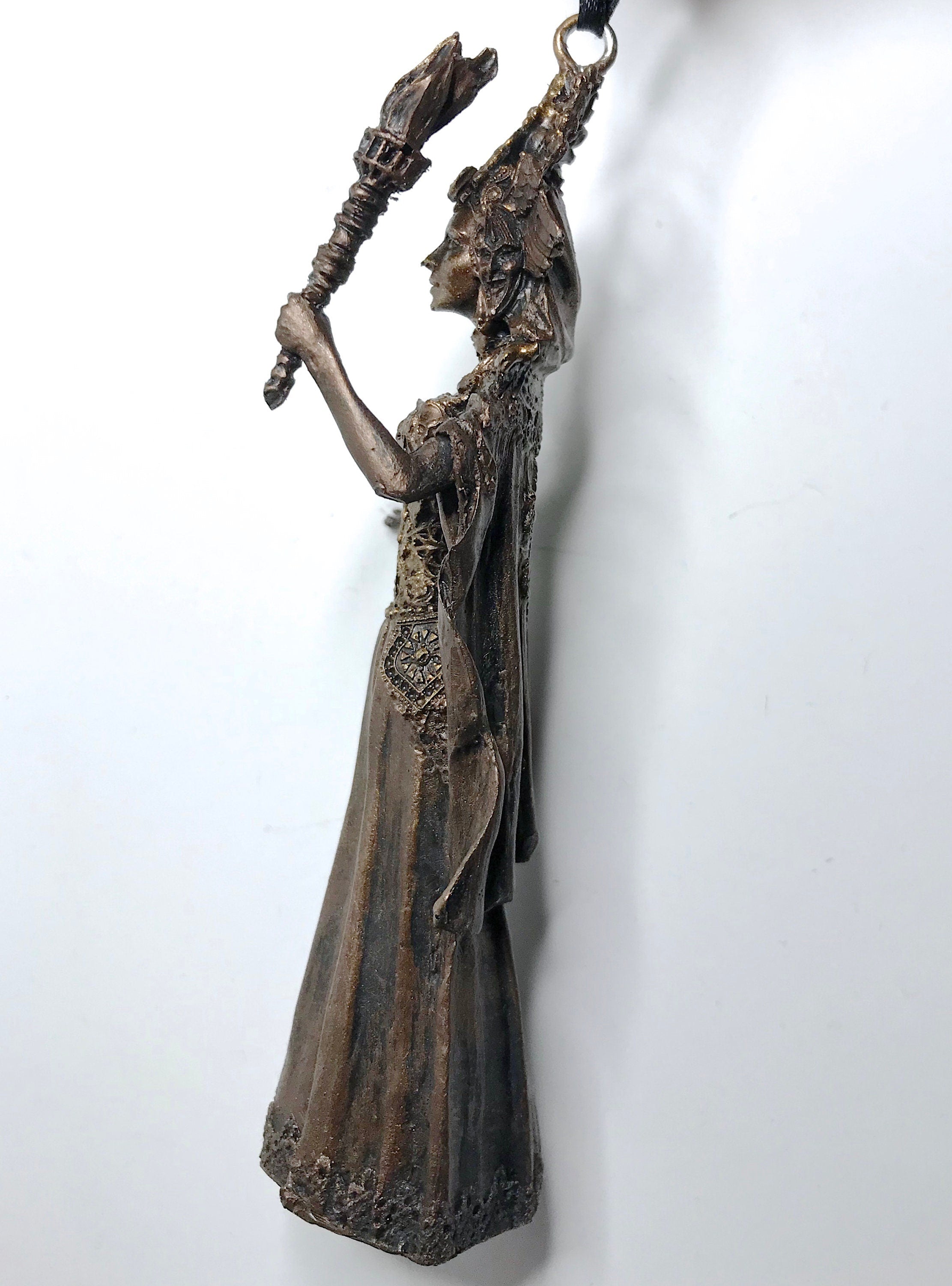 Hecate, Goddess of Witchcraft and Magic Ornament | Pagan Mythical Goddess Figurine | Folklore Altar Ornament for Gothic Home Decor