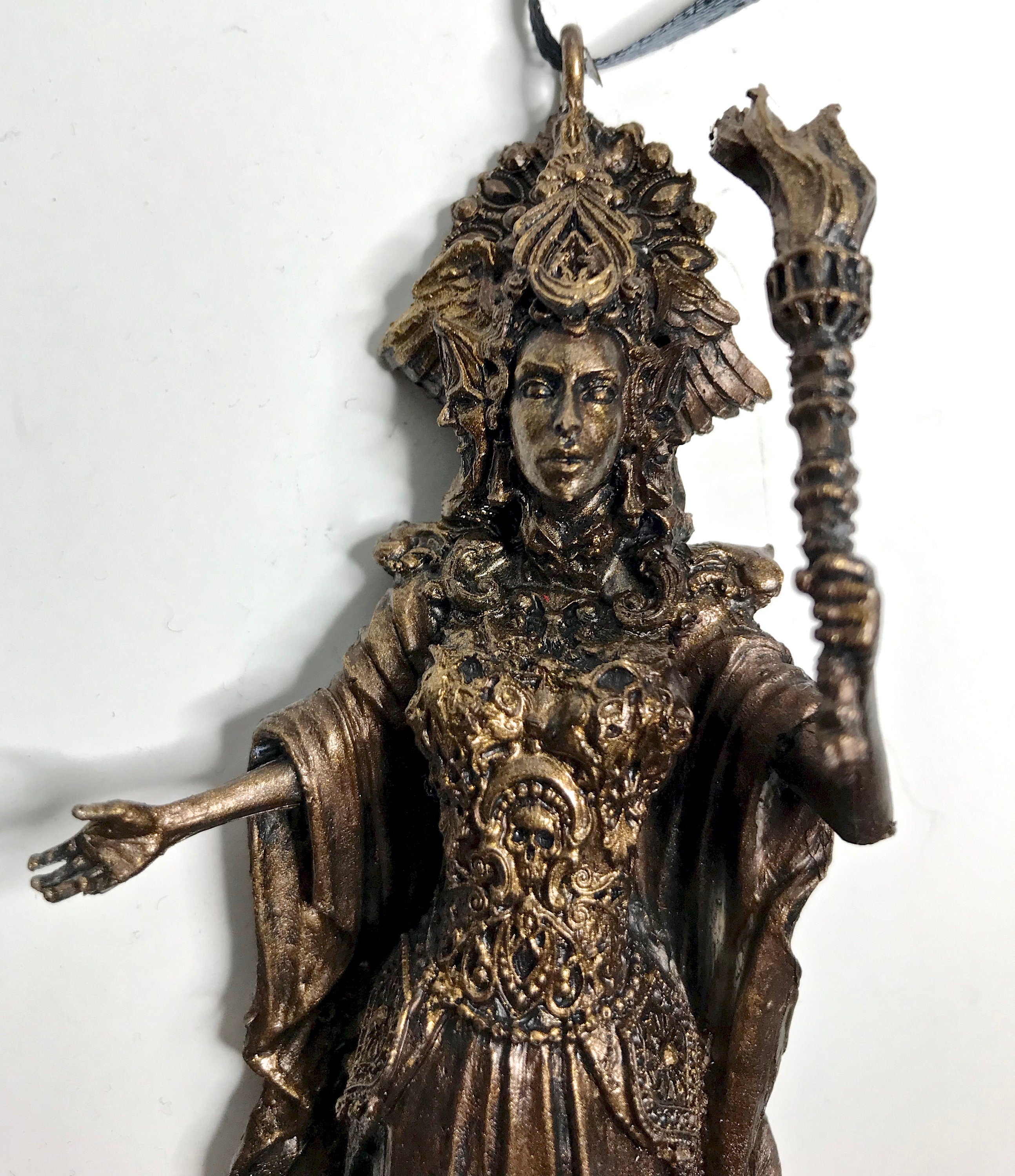 Hecate, Goddess of Witchcraft and Magic Ornament | Pagan Mythical Goddess Figurine | Folklore Altar Ornament for Gothic Home Decor