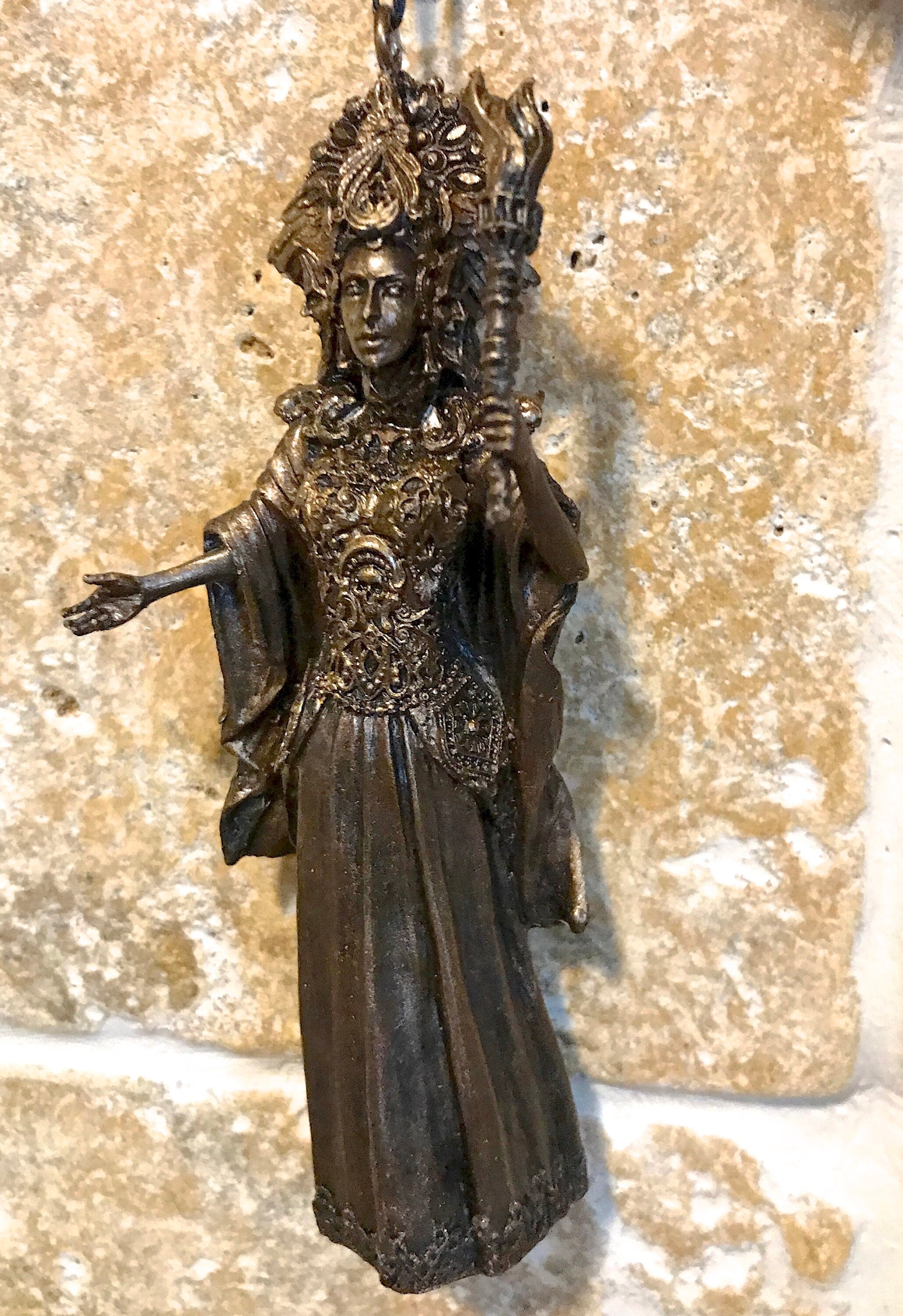 Hecate, Goddess of Witchcraft and Magic Ornament | Pagan Mythical Goddess Figurine | Folklore Altar Ornament for Gothic Home Decor