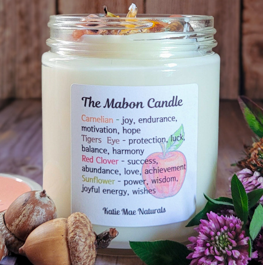 Mabon Ritual Candle – Apple & Oak Soy Candle for Autumn Equinox, Gratitude & Grounding