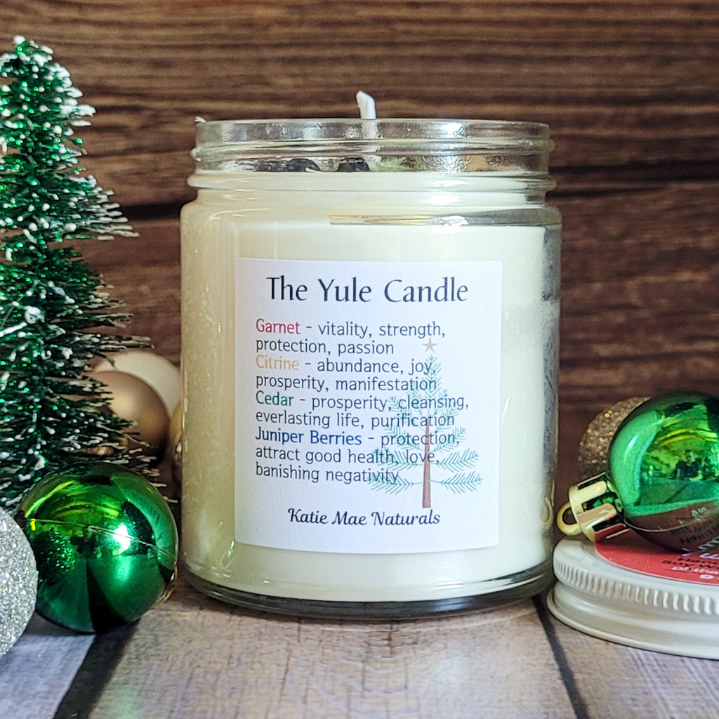 Yule Ritual Candle – Festive Winter Soy Candle for Renewal, Warmth & Winter Solstice Rituals