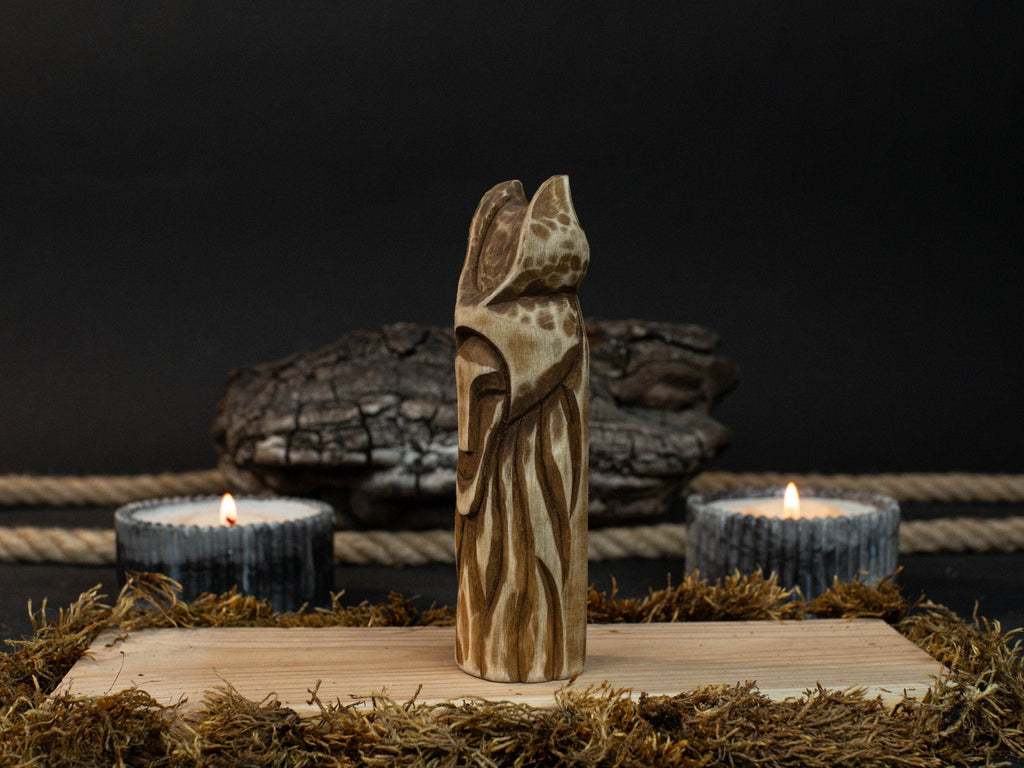 Hand-Carved Loki Figurine – 14 cm (5.7 inches) Wooden Norse God of Mischief Statue